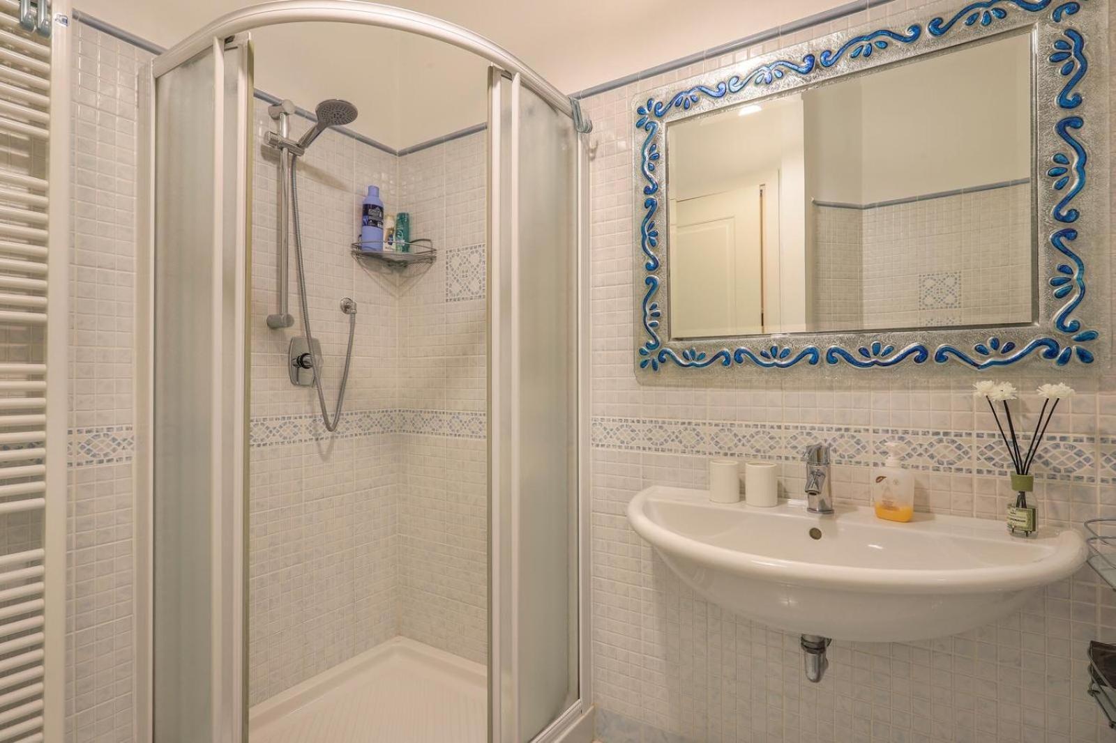 Lady Miranda Apartment ลุคคา ภายนอก รูปภาพ